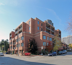 CityView Terrace in Hamilton, ON - Building Photo - Primary Photo