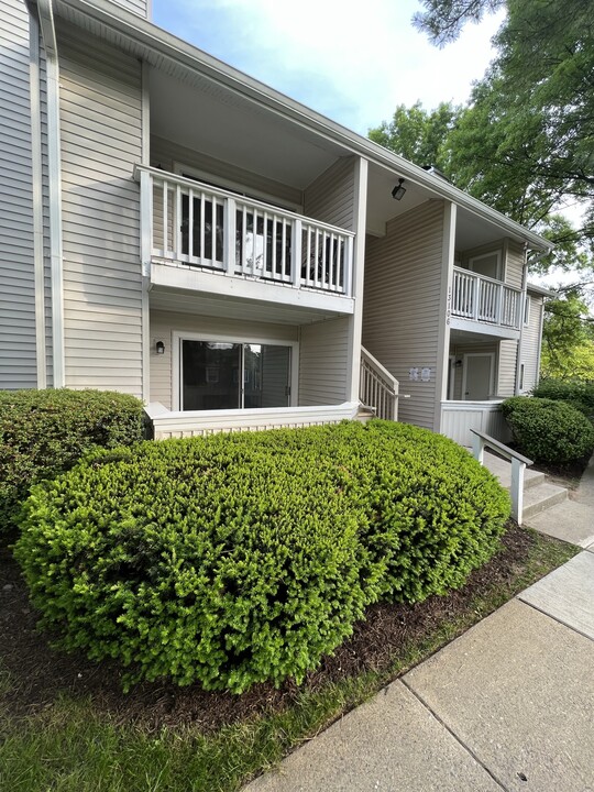 13106 Wonderland Way in Germantown, MD - Building Photo