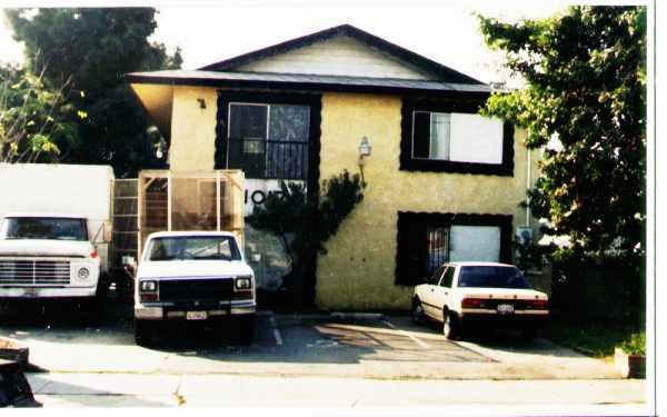 1017 Lakme Ave in Wilmington, CA - Building Photo