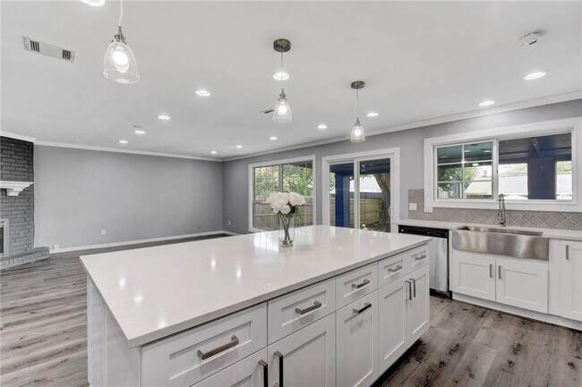 11007 Ptarmigan Dr