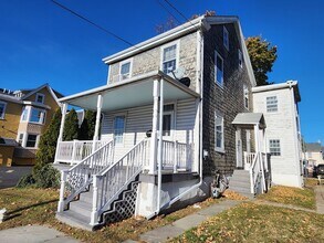 13 Jenkins Ave-Unit -2 Bedroom Lansdale Colonial in Lansdale, PA - Building Photo - Building Photo