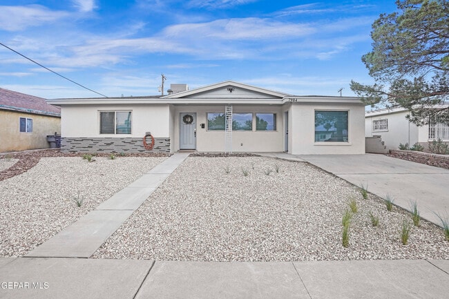 property at 7904 Parkland Dr