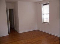 66-15 Wetherole St, Unit D16 in Queens, NY - Building Photo - Building Photo