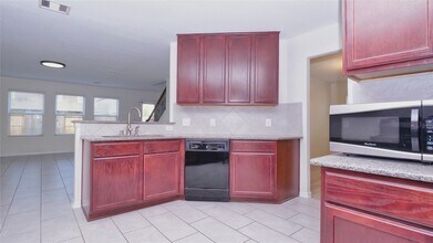 3318 Madison Elm St in Katy, TX - Building Photo - Building Photo