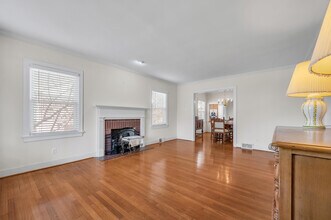 538 Chinoe Rd in Lexington, KY - Building Photo - Building Photo