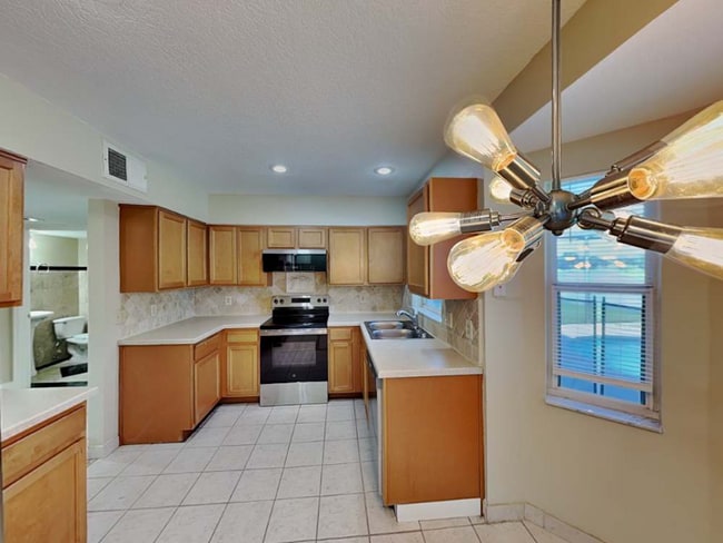 property at 3908 Kiawa Dr