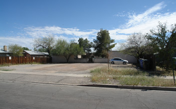 1612 E 8th St in Tucson, AZ - Foto de edificio - Building Photo