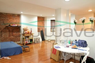 390 Riverway, Unit #2 in Boston, MA - Building Photo - Building Photo