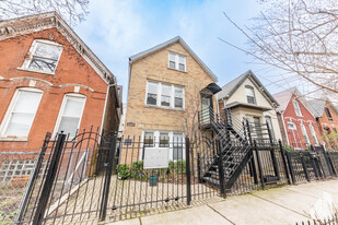 2335 W Moffat St, Unit # 02 in Chicago, IL - Building Photo
