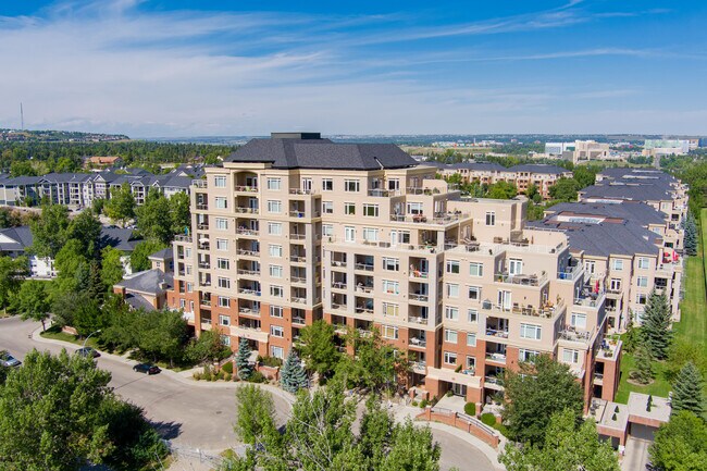 2900 8 Av SW in Calgary, AB - Building Photo - Building Photo