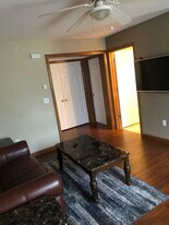 129 1st St, Unit 2 in California, PA - Building Photo