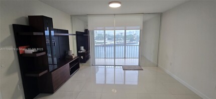 3030 Marcos Dr in Aventura, FL - Building Photo - Building Photo