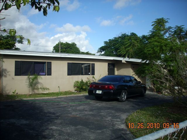 1431 NW 15th Ave in Fort Lauderdale, FL - Foto de edificio