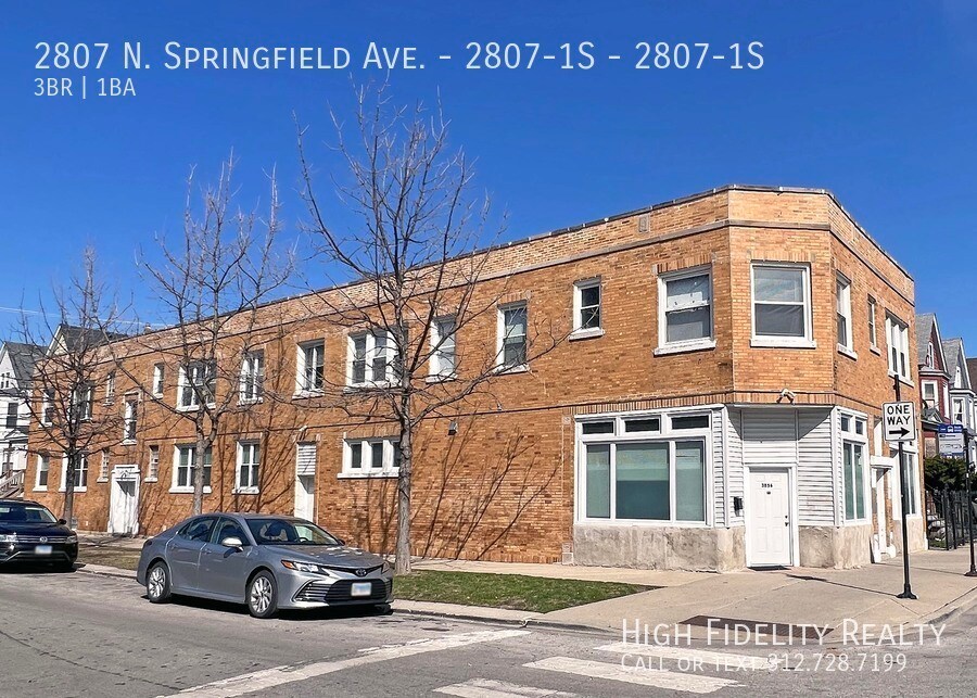 2807 N Springfield Ave in Chicago, IL - Building Photo