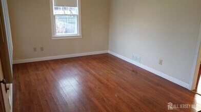 1216 S Washington Ave in Piscataway, NJ - Building Photo - Building Photo