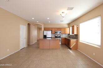 14839 W Larkspur Dr in Surprise, AZ - Building Photo - Building Photo