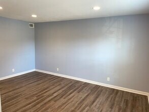 1010 Country Club Rd, Unit N2 in Cookeville, TN - Building Photo - Building Photo