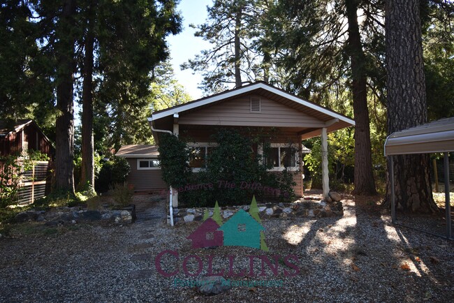 10391 Carey Dr in Grass Valley, CA - Foto de edificio - Building Photo