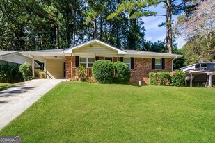 2309 Omaha Rd SW in Atlanta, GA - Building Photo