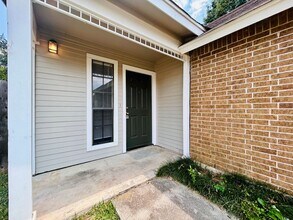 9221 Kempler Dr in Austin, TX - Building Photo - Building Photo