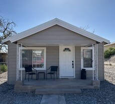 1201 Platinum St in Truth Or Consequences, NM - Building Photo
