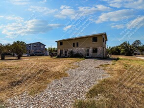 901 Glass Dr in Leander, TX - Building Photo - Building Photo