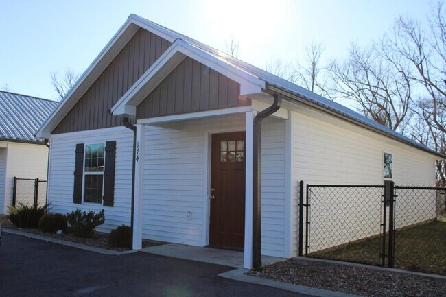 property at 192 Cane Creek Rd