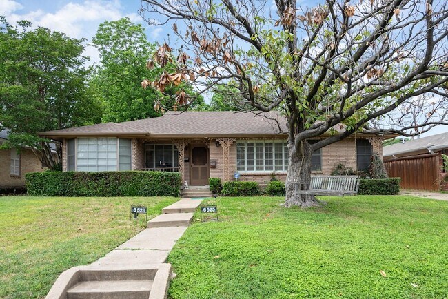 6523 E Mockingbird Ln, Unit 1209 in Dallas, TX - Building Photo - Building Photo