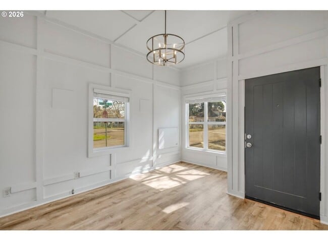 595 Highland Ave NE in Salem, OR - Building Photo - Building Photo