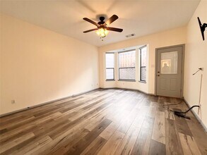 727 Bunker Hill Rd in Houston, TX - Building Photo - Building Photo