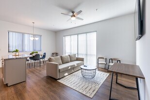 100 North Apartments in Eustis, FL - Building Photo