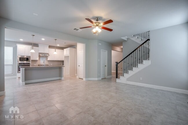 120 Knight of Realm Blvd in Lewisville, TX - Building Photo - Building Photo