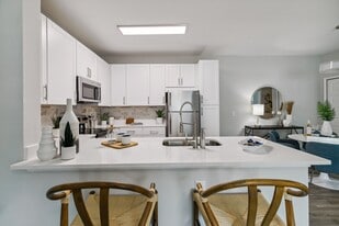 The Oakley at Saraland in Saraland, AL - Building Photo