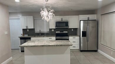 2001 NE 2nd Terrace in Pompano Beach, FL - Building Photo - Building Photo