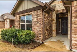 8219 Quiet Hollow Dr in Temple, TX - Foto de edificio - Building Photo
