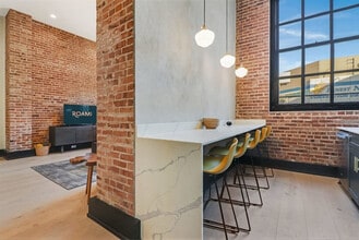 1148 S Peters St in New Orleans, LA - Building Photo - Building Photo