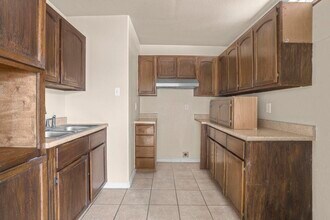 5410 Marcella Ave in Laredo, TX - Building Photo - Building Photo