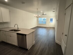 1110 S College Ave in Troy, TX - Building Photo - Building Photo