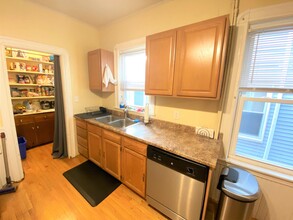 280 Highland Ave, Unit 1 in Somerville, MA - Building Photo - Building Photo