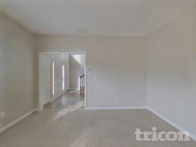 5774 Broadleaf Way in Atlanta, GA - Building Photo - Building Photo