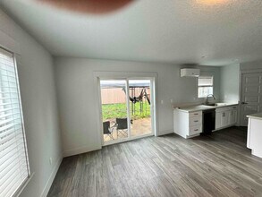 304 Oak St in Winlock, WA - Building Photo - Building Photo