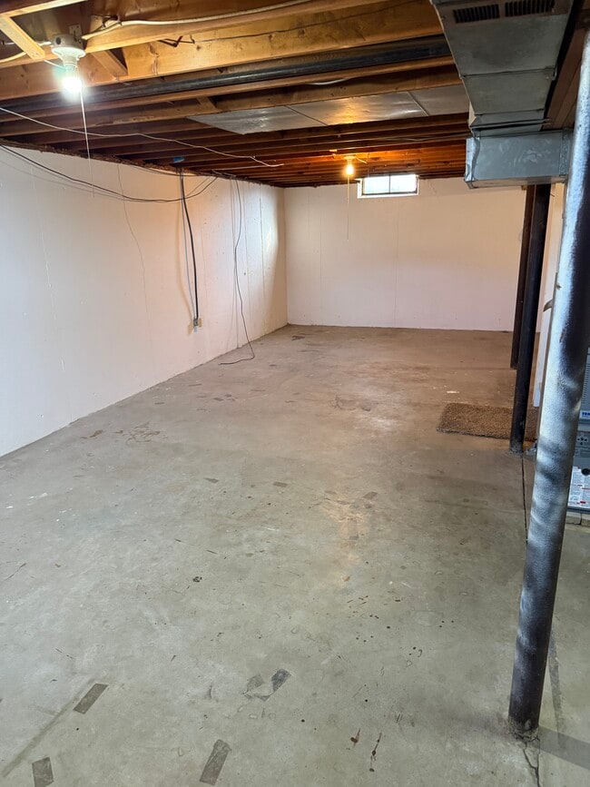 338 E Jewell Ave in Salina, KS - Building Photo - Building Photo