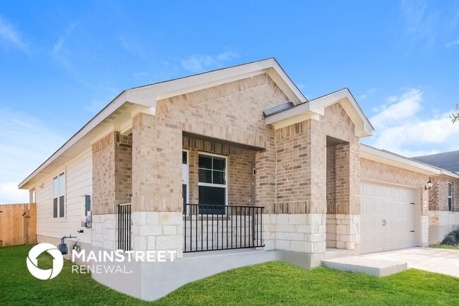 1018 Round Bale Rd in Hutto, TX - Building Photo - Building Photo