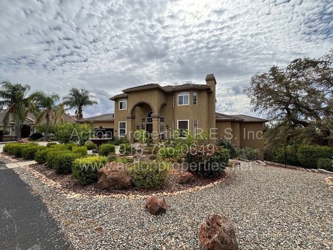 4726 Abbey Hill in Granite Bay, CA - Foto de edificio - Building Photo