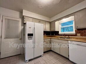 8239 Cicero Trail in Chattanooga, TN - Building Photo - Building Photo