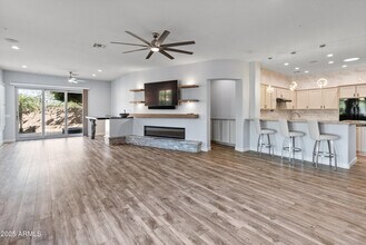 12073 W Desert Mirage Dr in Peoria, AZ - Building Photo - Building Photo