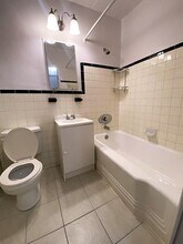 9 Elmsdale Rd in Toronto, ON - Building Photo - Building Photo