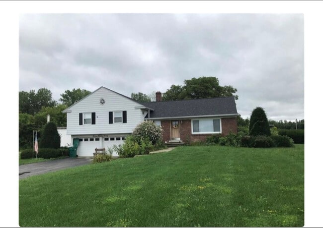1320 Sweets Corners Rd