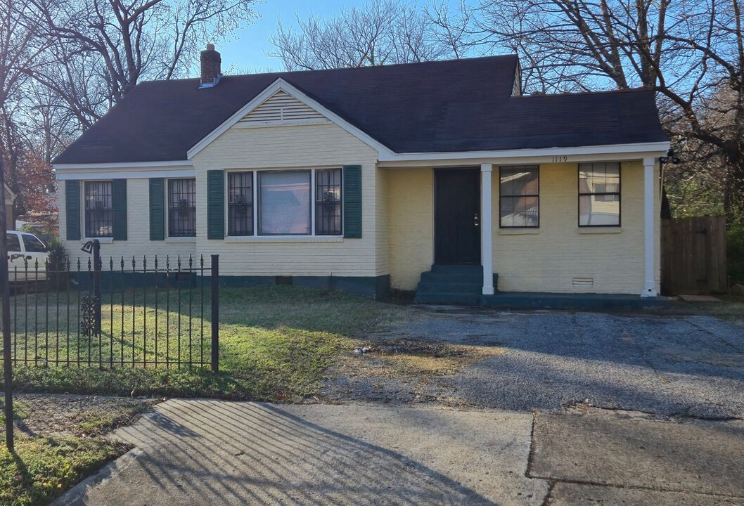 1119 Poppen Dr in Memphis, TN - Building Photo