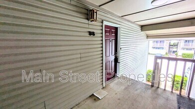 7171 N 9th Ave in Pensacola, FL - Foto de edificio - Building Photo